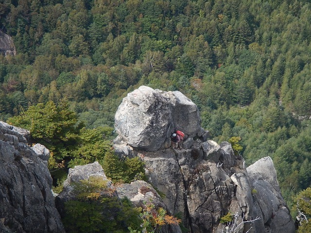 奥秩父　小川山　【烏帽子岩左稜線】　2017秋　　　　　Rock Climbing in Mount Ogawa, Chichibu-Tama-Kai NP_f0308721_19301498.jpg