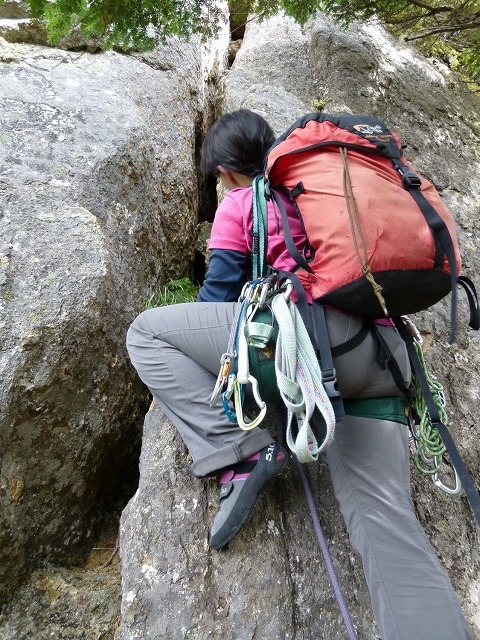 奥秩父　小川山　【烏帽子岩左稜線】　2017秋　　　　　Rock Climbing in Mount Ogawa, Chichibu-Tama-Kai NP_f0308721_19395091.jpg