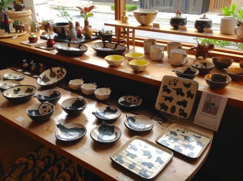 あまた展示会『近藤佳寿子 陶展2017』始まりました!_b0153663_12363872.jpeg