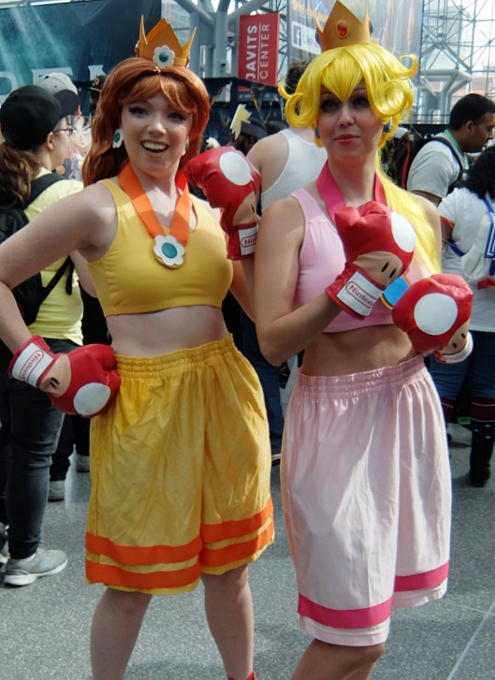 NYコミコンのコスプレ「定番人気ゲームのキャラクター編」_b0007805_21331091.jpg