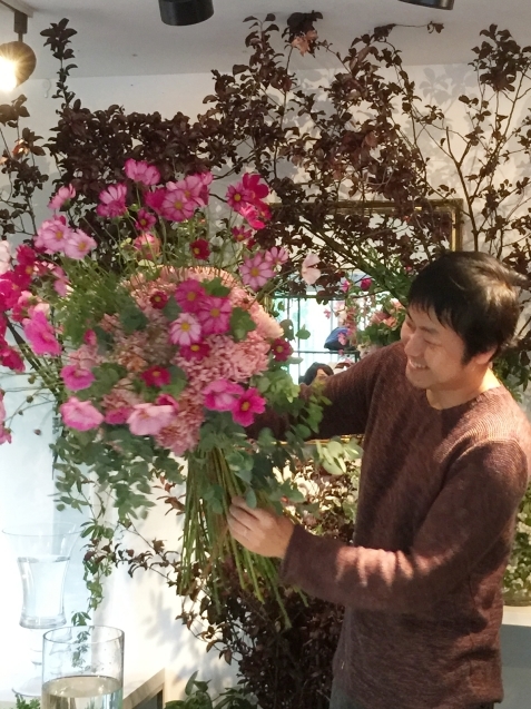 緊急告知 アイロニー谷口敦史氏金沢レッスンが１日増えました お花に囲まれて