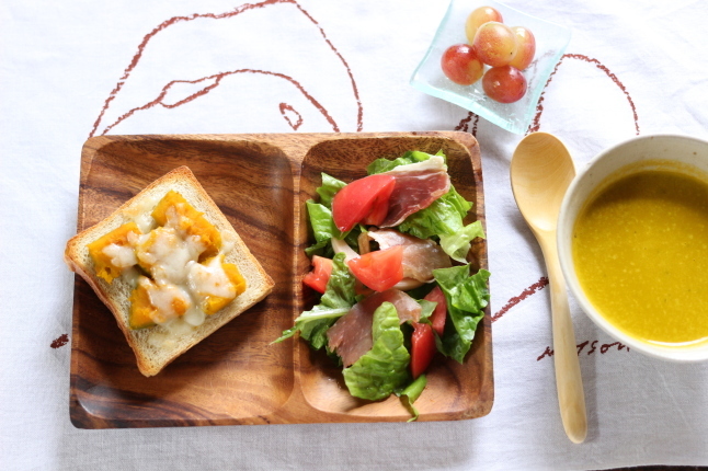 今日のお昼ご飯。_f0354014_21080613.jpg