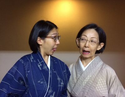 似たもの母娘でございます_e0234016_15454492.jpg