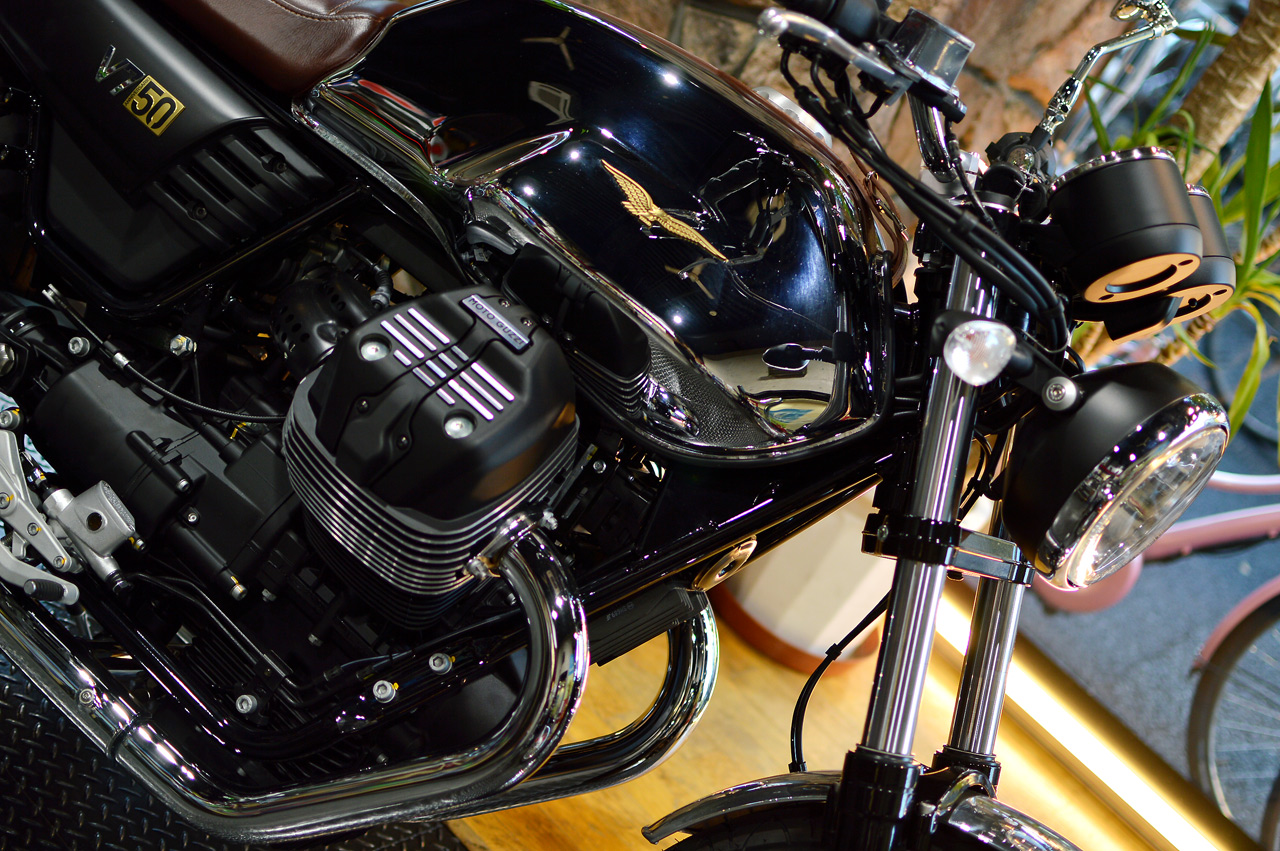 MOTO GUZZI V7Ⅲ Anniversario(アニバーサリオ）入荷♪ : SCSブログ