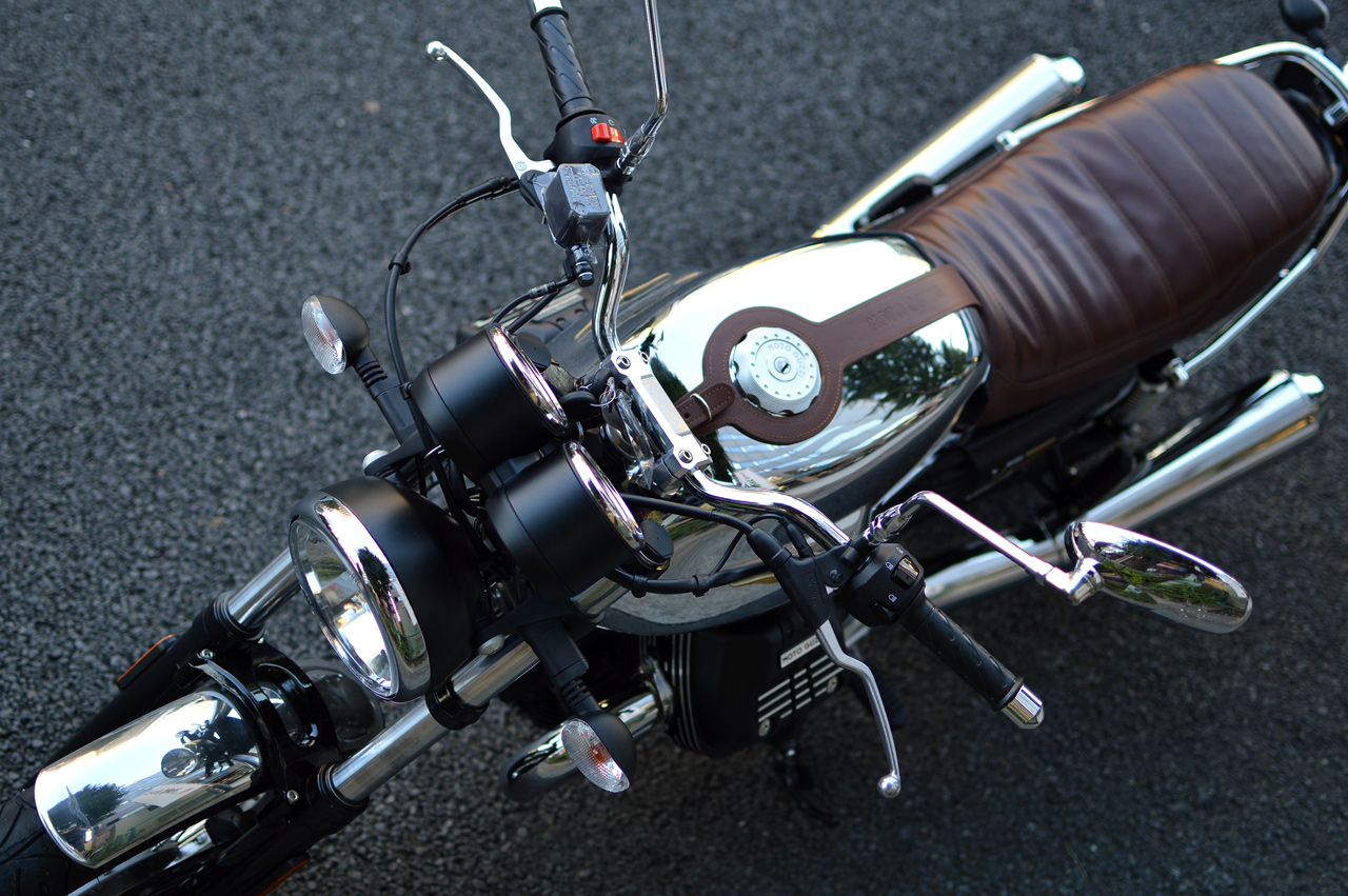 MOTO GUZZI V7Ⅲ Anniversario(アニバーサリオ）入荷♪ : SCSブログ