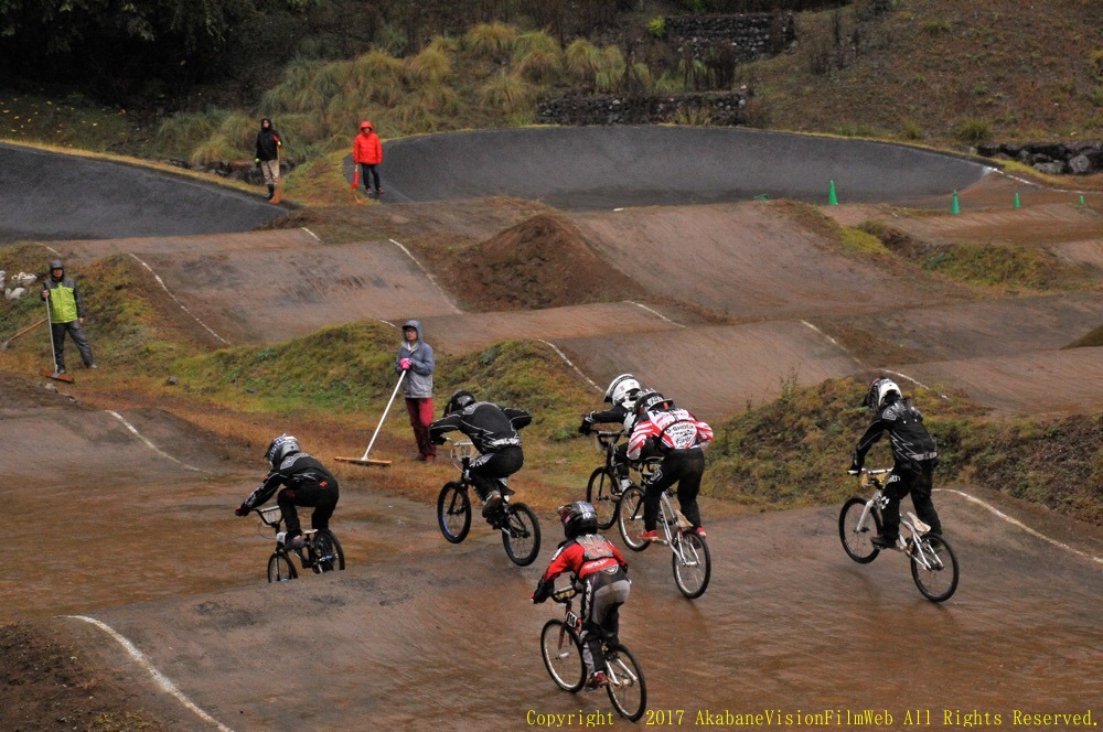 2017JBMXF秩父シリーズ第３戦（J2）VOL4：Boys９-１０/Girls11-12&Boys11-12決勝_b0065730_11171150.jpg