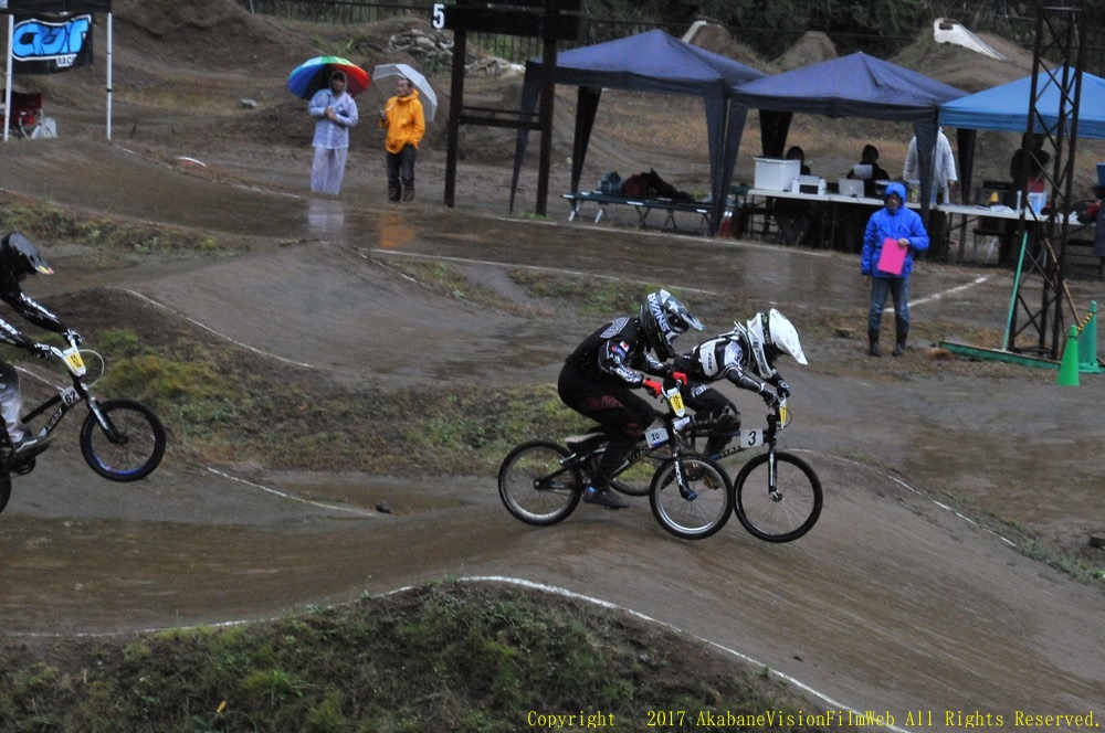 2017JBMXF秩父シリーズ第３戦（J2）VOL4：Boys９-１０/Girls11-12&Boys11-12決勝_b0065730_11195413.jpg