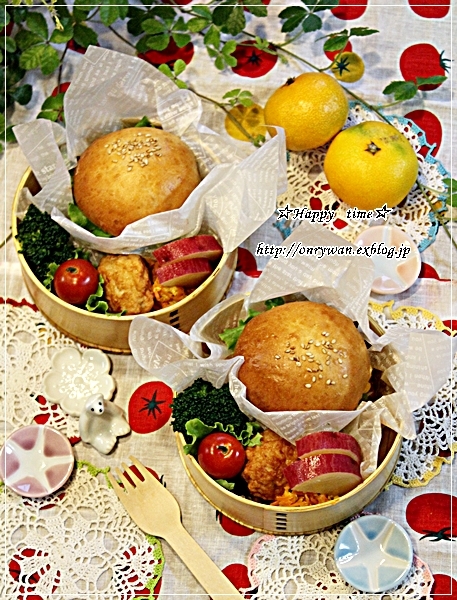 手作りバンズでハムカツバーガー弁当♪_f0348032_17323237.jpg