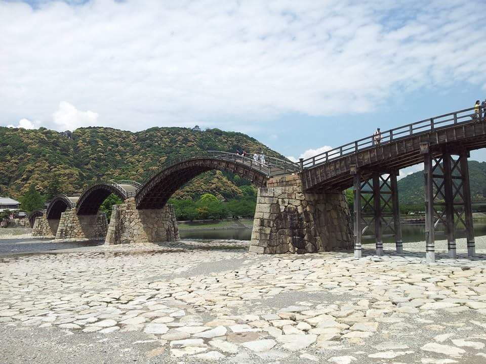 2015/5GW 広島、岩国と呉のたび。(金水館について、西蓮寺遺物被爆仏頭、白木鳥居、モージャー氏写真について追記、厳島神社大鳥居の白木時代について追記)_b0116271_15504791.jpg