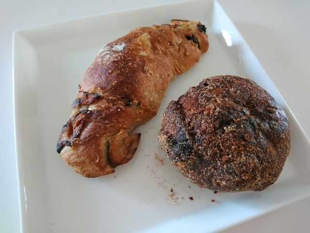 ブーランジェリー ラ・テールのパン - お弁当と春の空