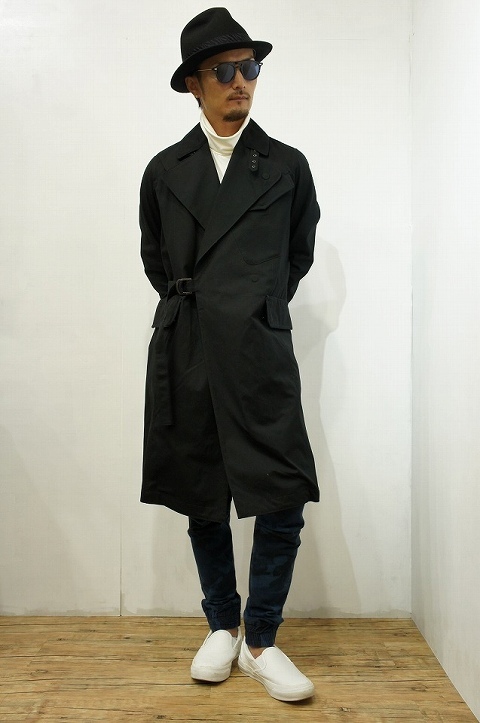 ミニマムな要素で構築！【junhashimoto】【ジュンハシモト】1011720010 MOTOR CYCLE TIELOCKEN COAT [BLACK]☆そして、KuroiHanaya。_b0108653_20510571.jpg