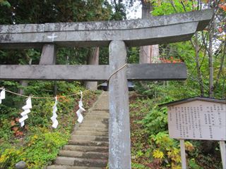 戸隠神社にて、お札＆お守りを無事にGET☆_d0045362_10120602.jpg