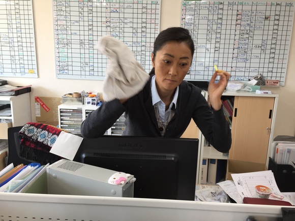 10月19日 木曜日のひとログ(。・Д・)ゞ タイヤ交換シーズン到来!ご予約承ります!_b0127002_16523886.jpg