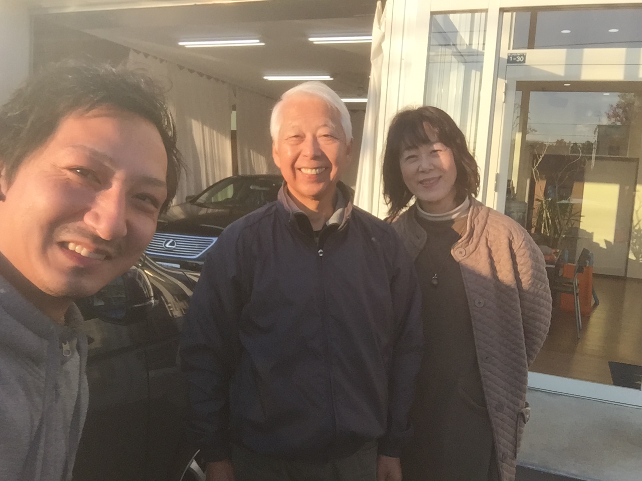 10月19日 木曜日のひとログ(。・Д・)ゞ タイヤ交換シーズン到来!ご予約承ります!_b0127002_17291768.jpg