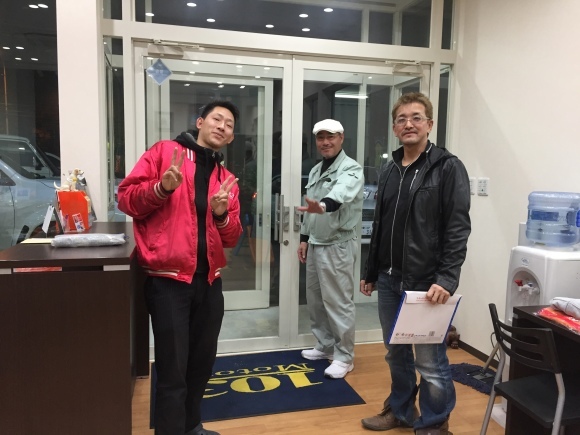 10月19日 木曜日のひとログ(。・Д・)ゞ タイヤ交換シーズン到来!ご予約承ります!_b0127002_19590747.jpg