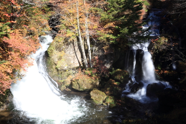 １７年紅葉旅①日光市　竜頭ノ滝その１_f0229832_23153930.jpg