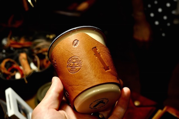 leather sleeve_b0172633_22154873.jpg