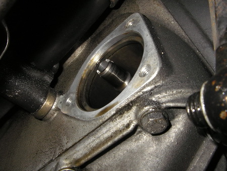 BMW R100RT 油脂類の交換 OILの事_e0218639_10221993.jpg