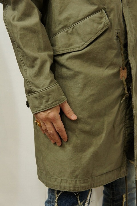 安定の大人気モッズコート！【LOUNGE LIZARD】【ラウンジリザード】No.5682 B-9 CLOTH × BIO WASH MODS COAT [KHA]☆そして、素足。_b0108653_17473780.jpg