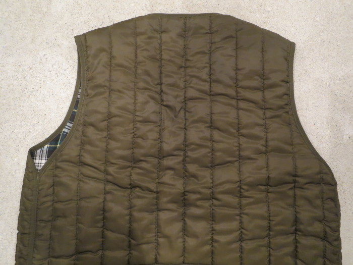 MADE　IN　ENGLAND　Barbour　Vest_e0187362_15461593.jpg