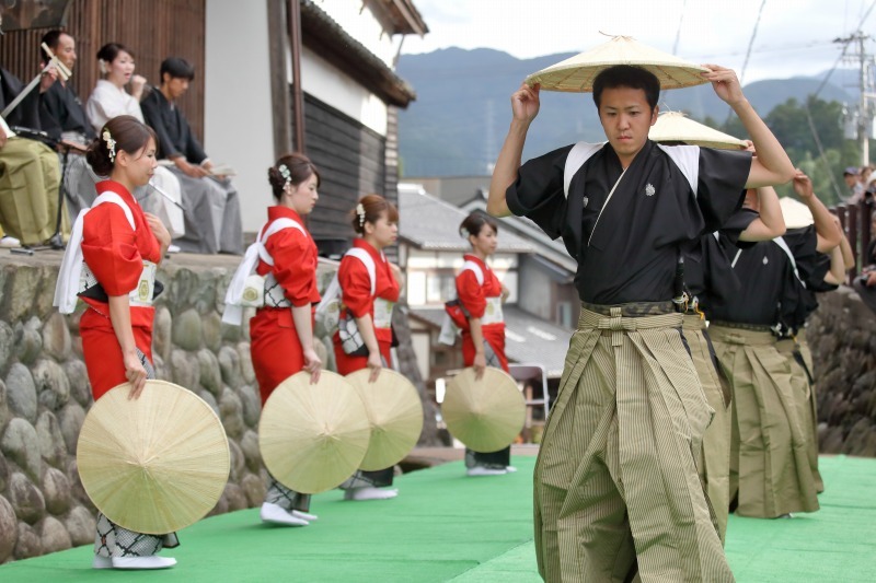 城端むぎや祭　2015　その4　四葉会_c0196076_12100889.jpg