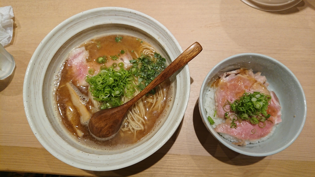 本日開店休業ガラガラ？_c0339918_13052088.jpg