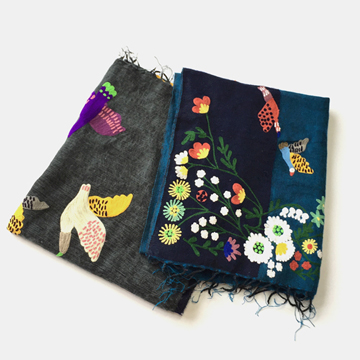 刺繍とニット_c0215933_1440297.jpg