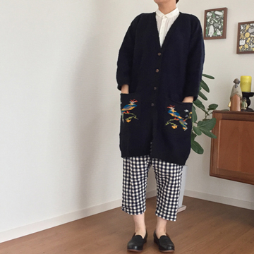 刺繍とニット_c0215933_14405297.jpg