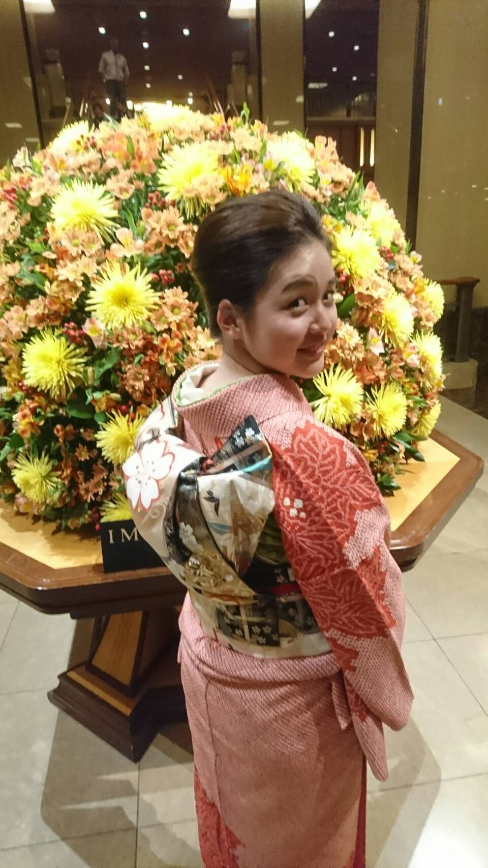 振袖のお嬢様方_f0140343_16265853.jpg