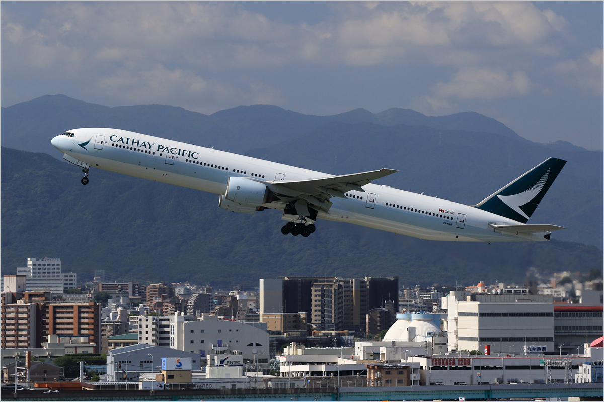 最優先の課題 II - 福岡空港_c0308259_20591005.jpg