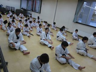 日曜空手　新琴似・新川教室_c0118332_15431175.jpg