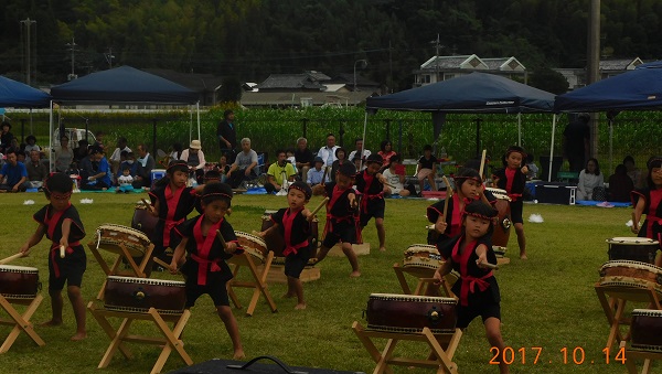 ♪　悠人君　保育園最後の運動会　無事終了でした。)^o^(_f0042737_15393625.jpg