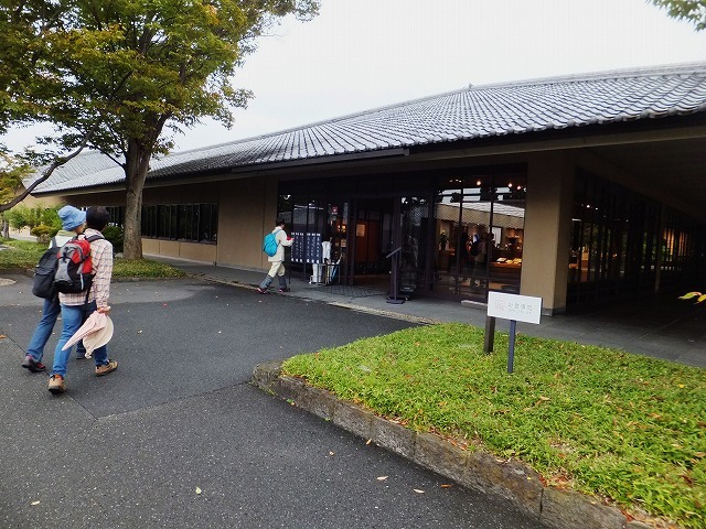 桜井駅下車して、「三輪山本」まで、ランチに歩く！！！_d0048350_09514768.jpg