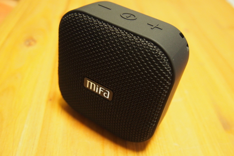 【ガジェット】Mifa A1 Wireless Portable Speaker　～ちょっとダメかな・・_b0008655_18101300.jpg