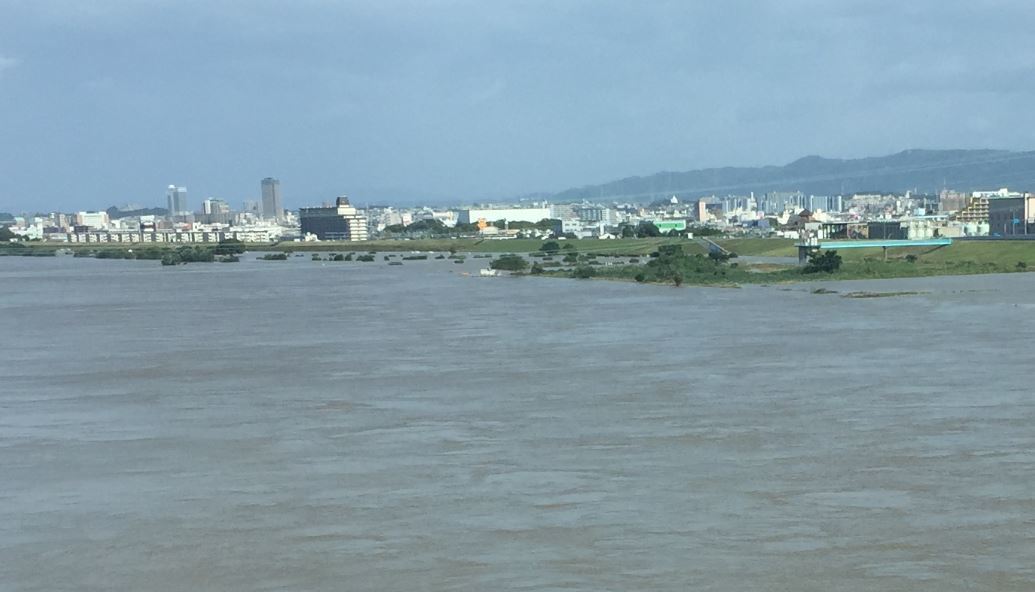 2017/10/23　台風21号通過後の淀川_b0362900_21440326.jpg