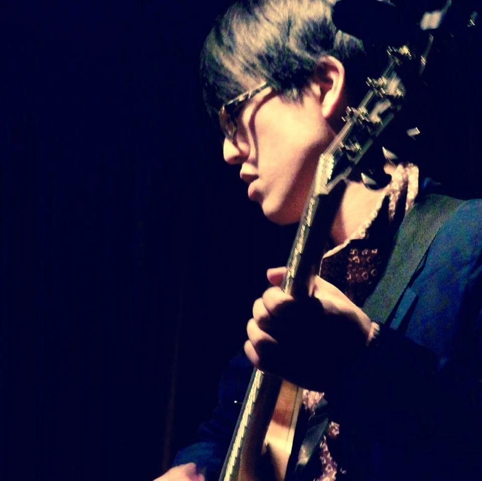 広島  Jazzlive comin  本日月曜日は ジャズギター！_b0115606_12130620.jpeg