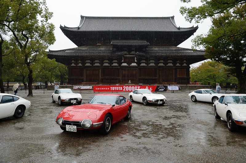 誕生50周年　TOYOTA・2000GT　IN東寺_f0032011_21121017.jpg