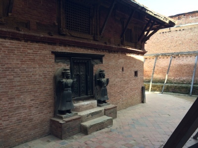 インド（デリー）とネパールの旅\'17_e0097130_18045969.jpg
