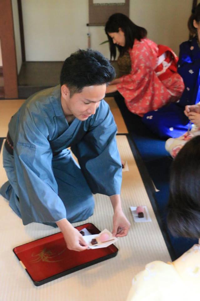 女子旅 着物で城下を街歩き、下屋敷にてお茶会_d0230676_10383347.jpg
