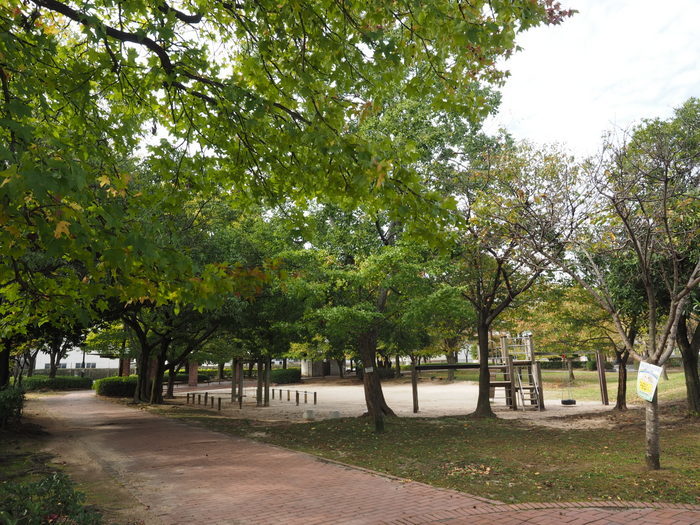 佐伯区民文化センター＆五日市中央公園_c0116915_23413038.jpg