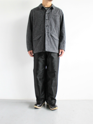 OUTIL PANTALON ALBI : 『Bumpkins putting on airs』 OUTIL PANTALON ALBI : 『Bumpkins putting on airs』