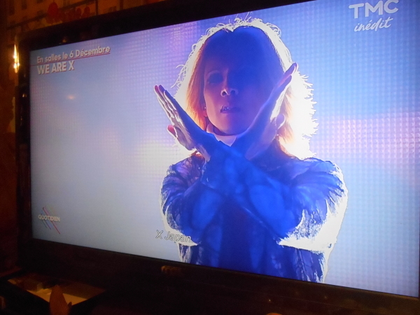 We are X、ウィー・アー・エックス、我々は X だ、ハードロックバンド X JAPANのYOSHIKI・ヨシキがフレンチTVに生ゲスト出演する・・・_a0342405_05273211.jpg