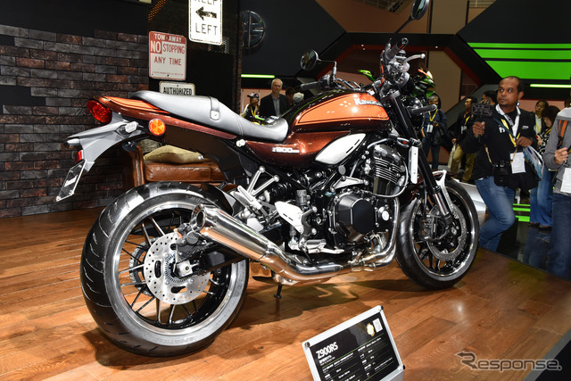 KAWASAKI Z1 と、ゼファー1100と、Z900RS ♪♪_d0246961_17524300.jpg