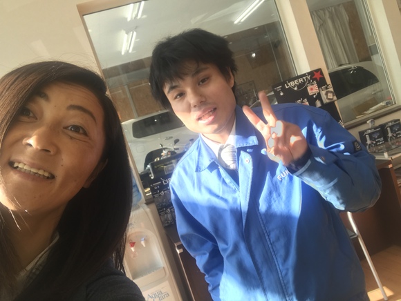 10月26日 ひとログThu(*\'∀\'人) タイヤ交換・組替承ります★ご相談もお気軽に★TOMMY_b0127002_17355690.jpg
