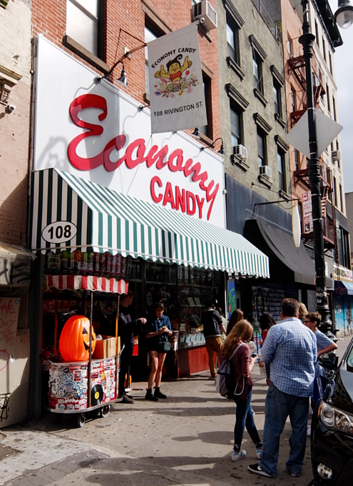 NYで創業80年⁈の老舗の駄菓子屋さん Economy Candy_b0007805_4173055.jpg