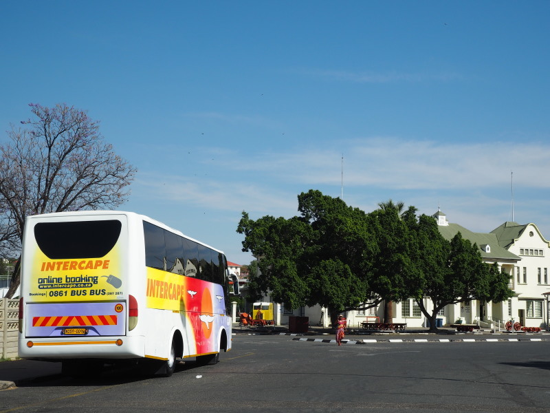 ナミビア旅行（２）－ウィントフックからスワコプムントへ（バスの旅）－_e0374920_20541983.jpg