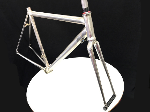 「鉄の馬」コンペテイションの生フレーム完成!_d0182937_15252908.jpg