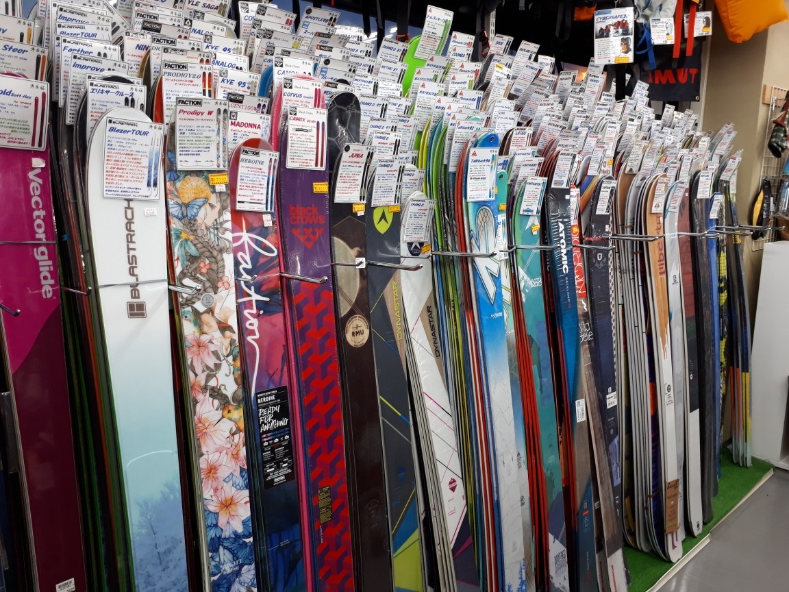 セール直前！　スキーコーナーチラ見せ☆_d0198793_11291810.jpg