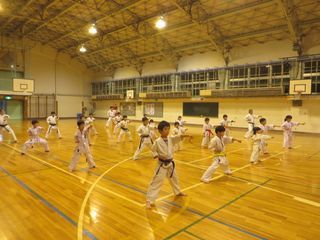 金曜空手　発寒教室　秋期昇級審査会_c0118332_21220643.jpg