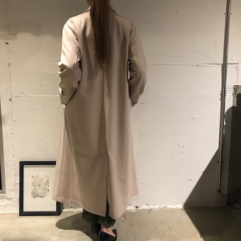 ロングコートの季節かしら_d0364239_18542453.jpg